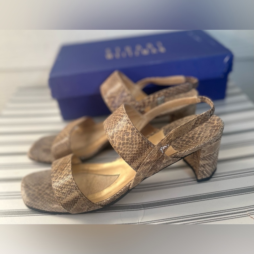 Stuart Weitzman Strappy Block Heel Ankle Strap Sandal Snake Print Leather 9 AA